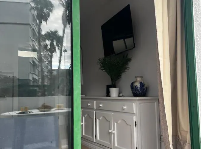 아파트 And Yumbo Cozy