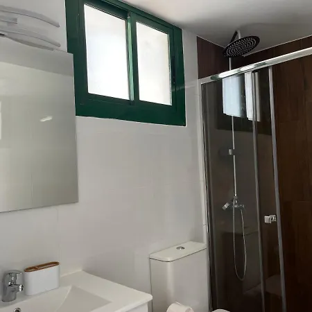 And Yumbo Cozy Apartman *